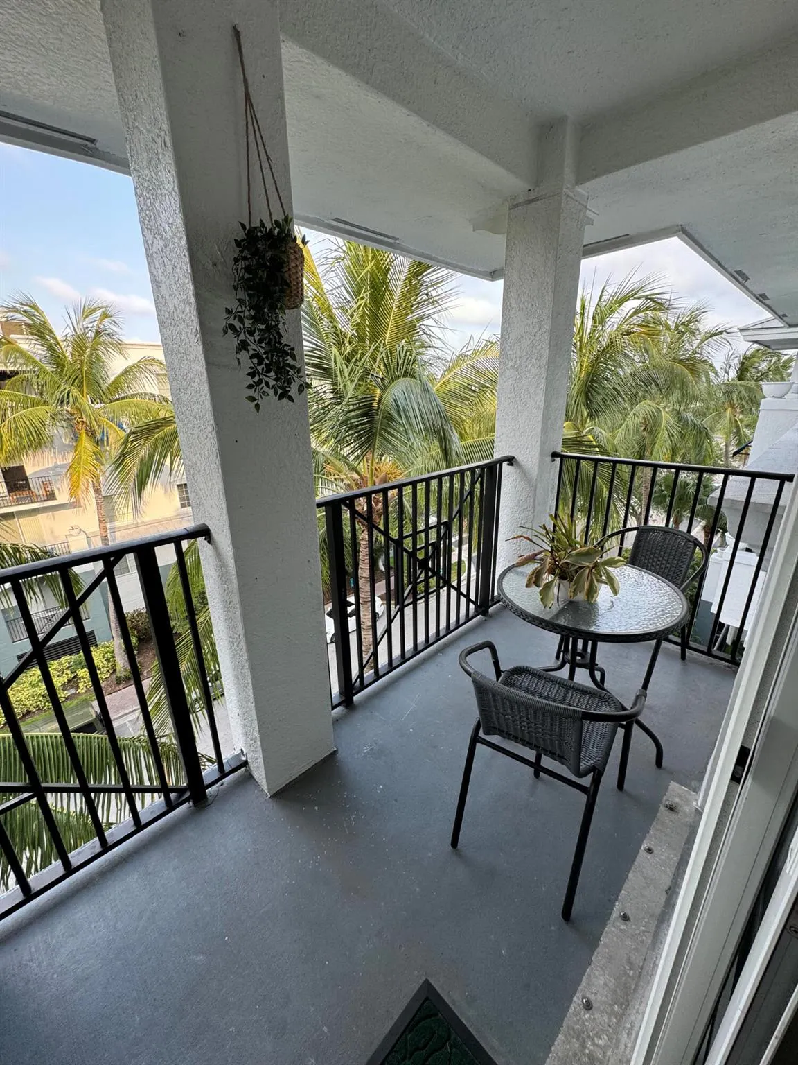 250 NE 3rd Avenue, #504