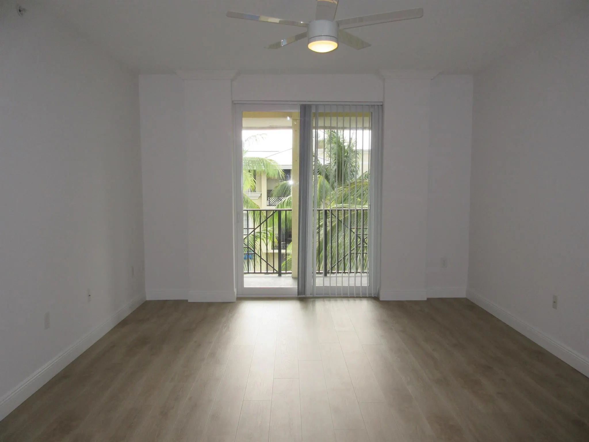 250 NE 3rd Avenue, #504