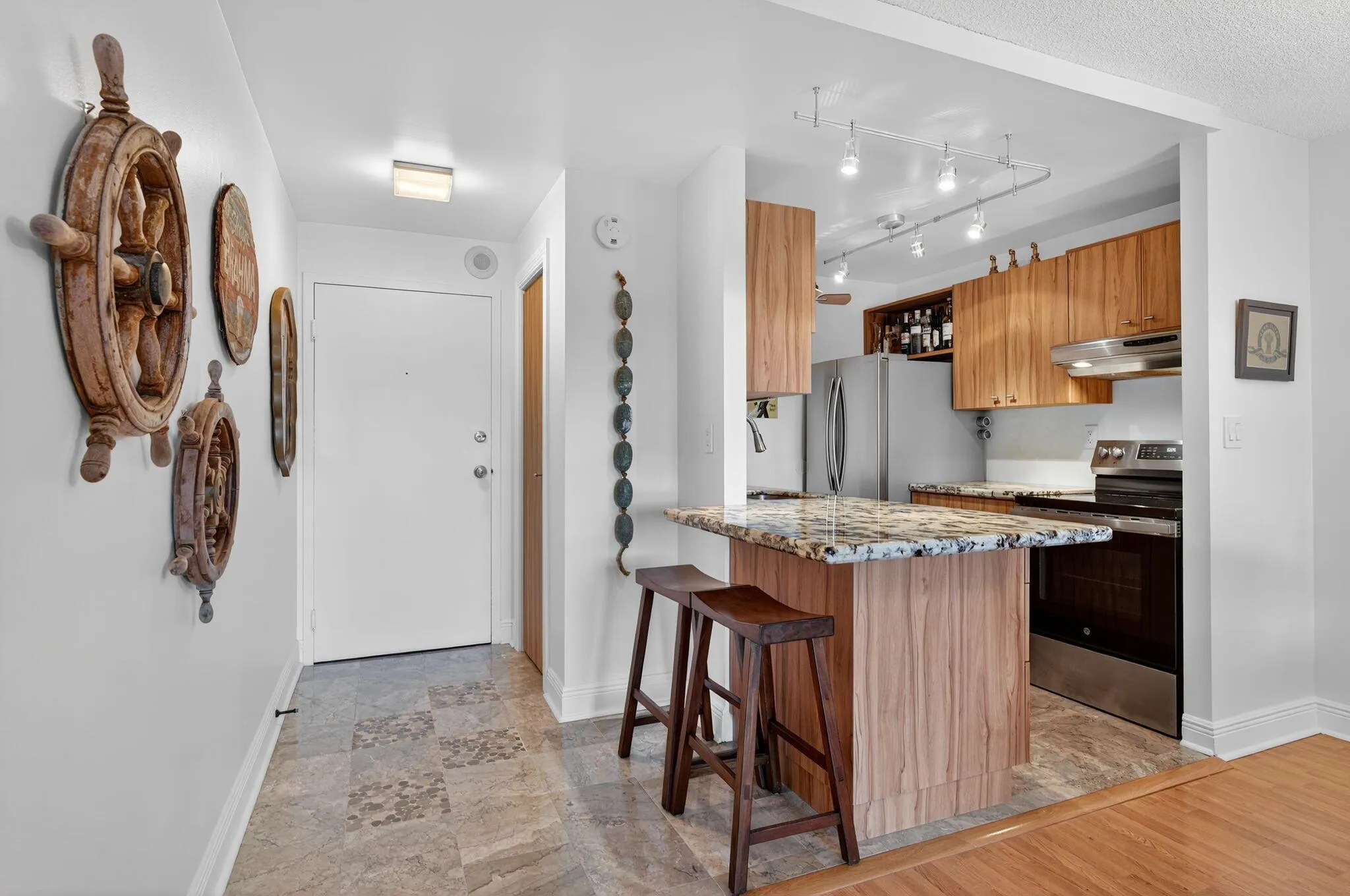 900 NE 18th Avenue, #506