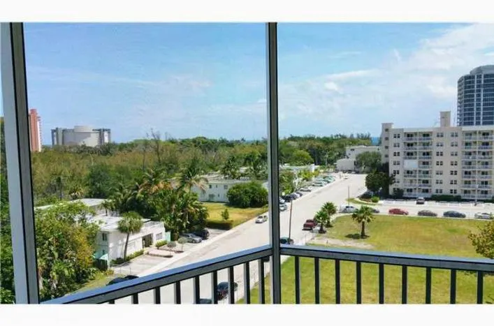 720 Bayshore Drive, #201