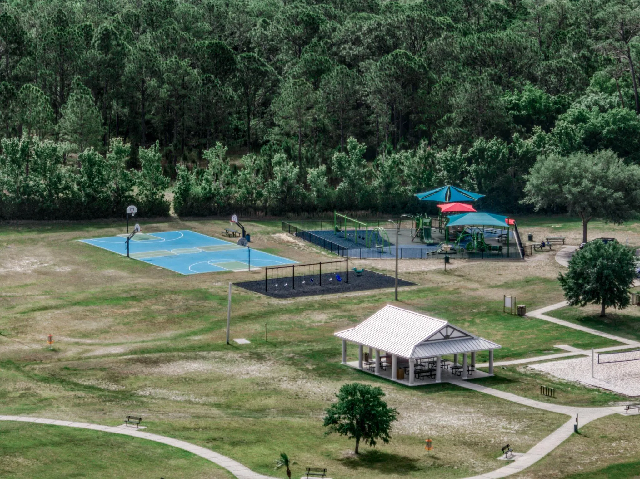 3833 Edgewater Drive