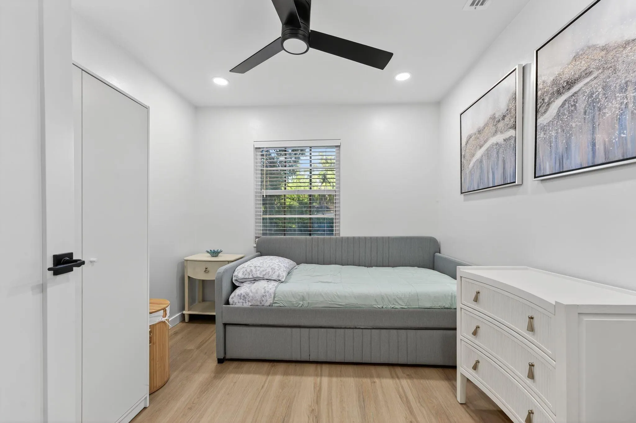 800 Tropic Isle Drive, #B