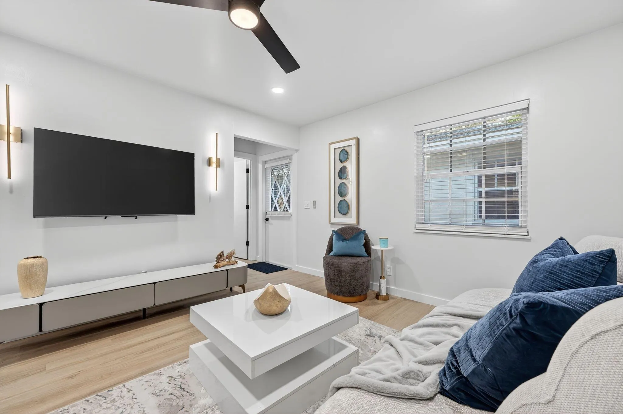 800 Tropic Isle Drive, #B