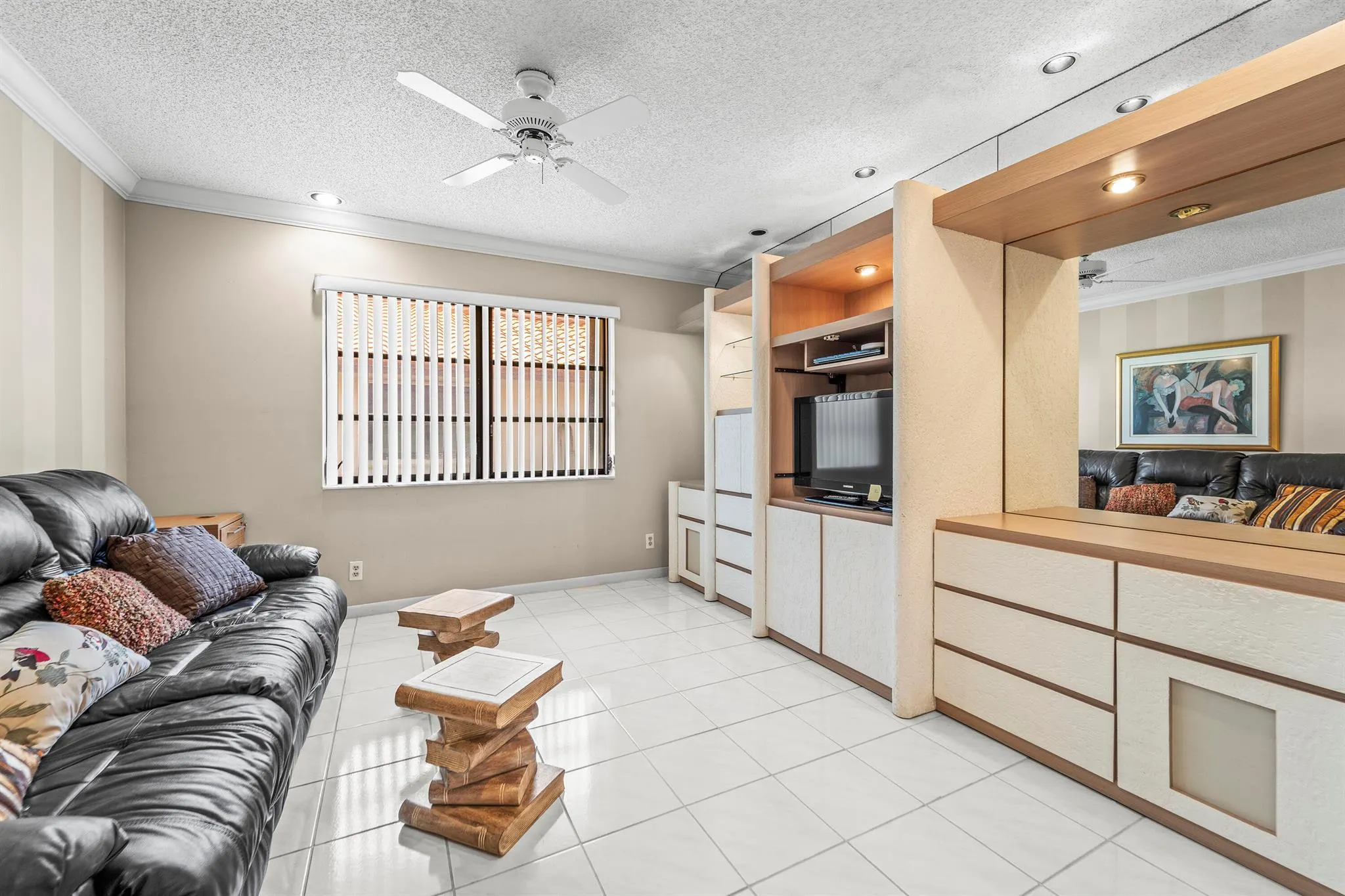 6067 Kings Gate Circle