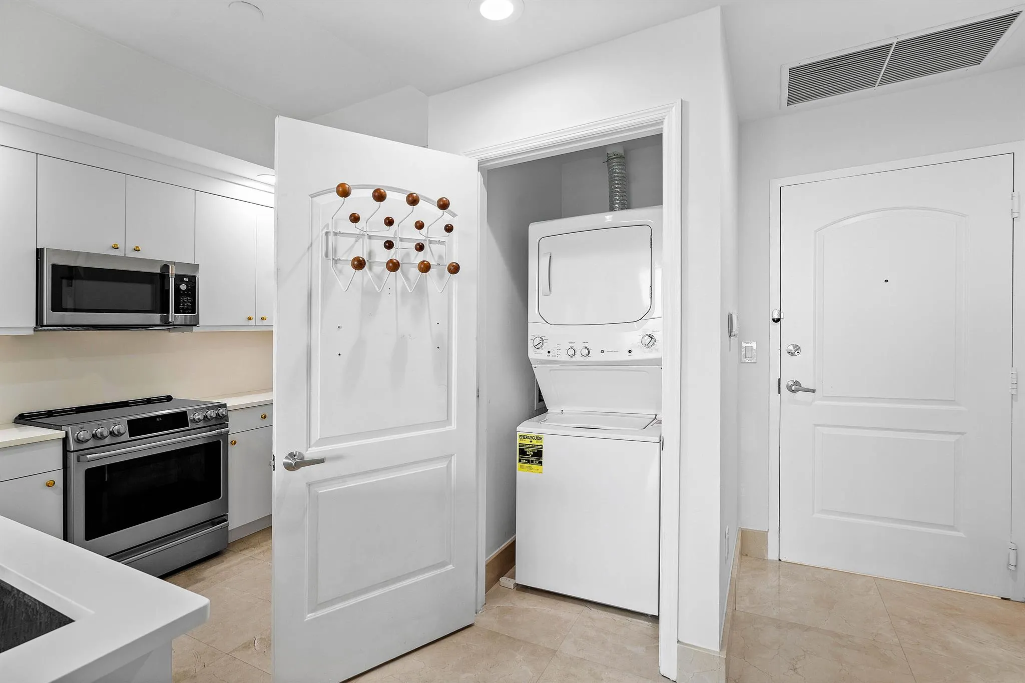 801 S Olive Avenue, #1001