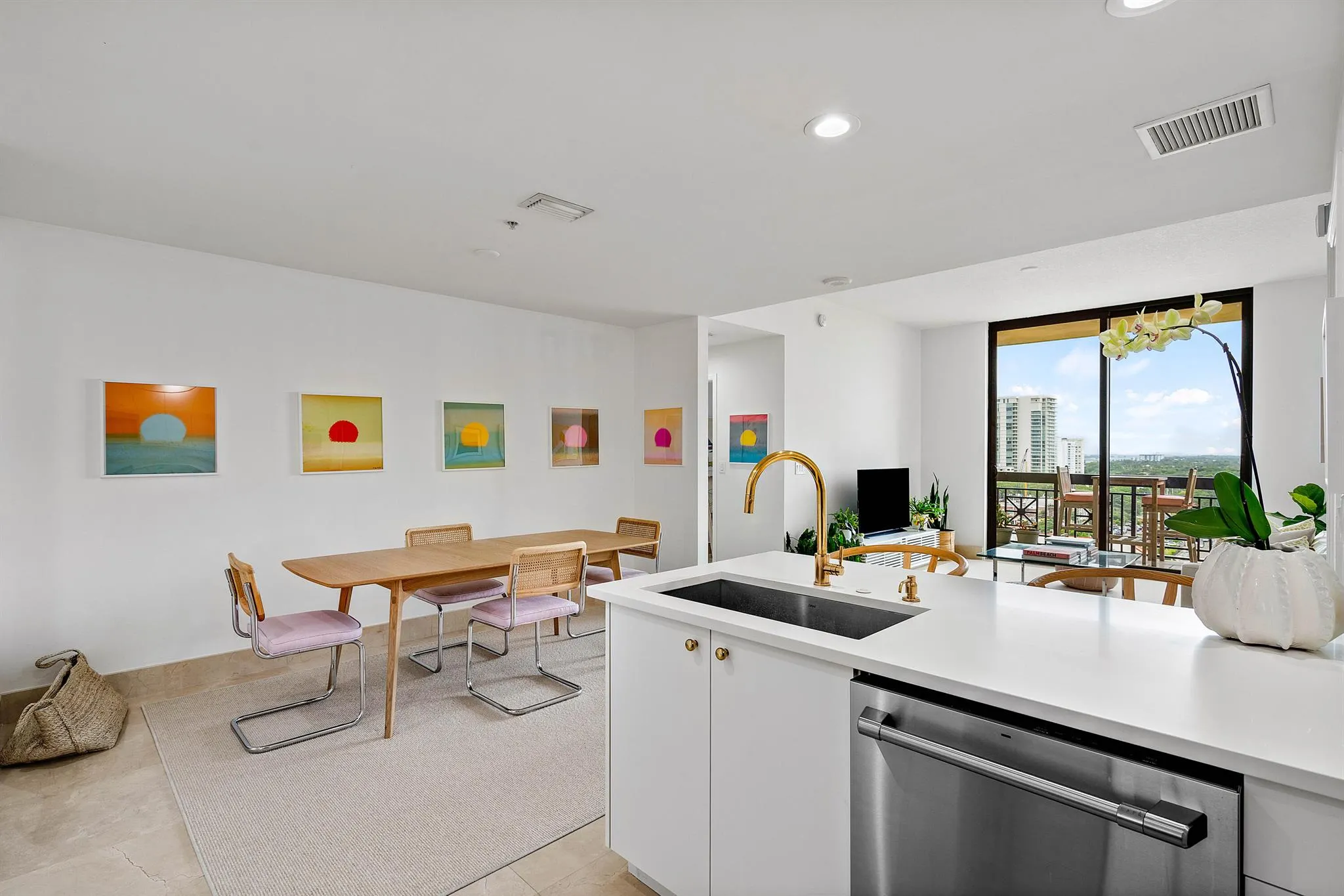 801 S Olive Avenue, #1001