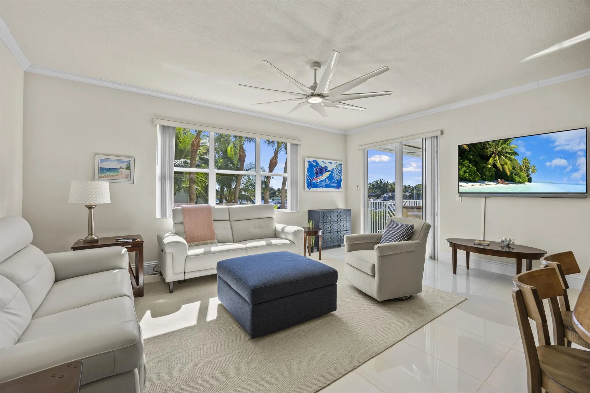 621 Bay Colony Drive S