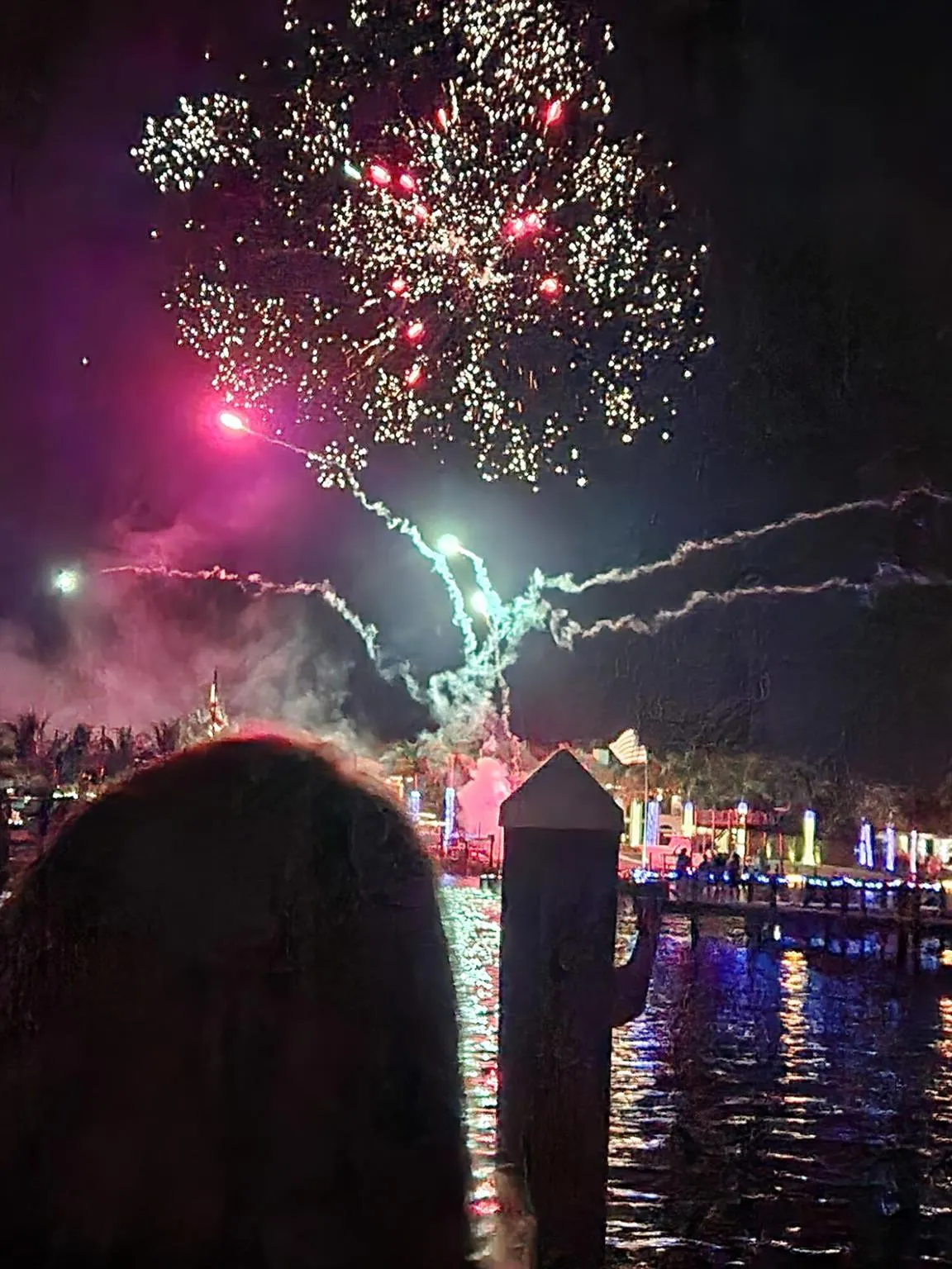 621 Bay Colony Drive S