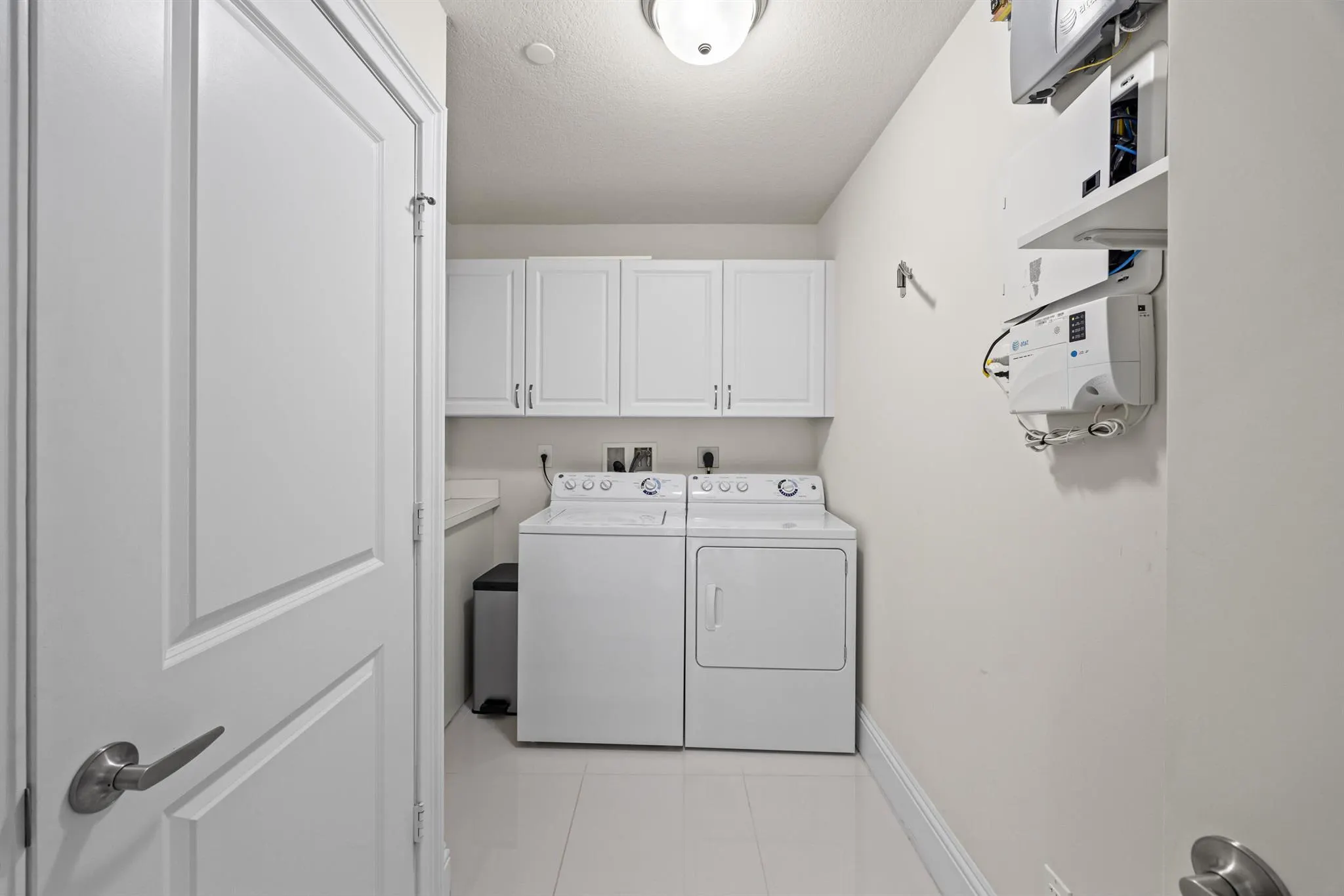 621 Bay Colony Drive S