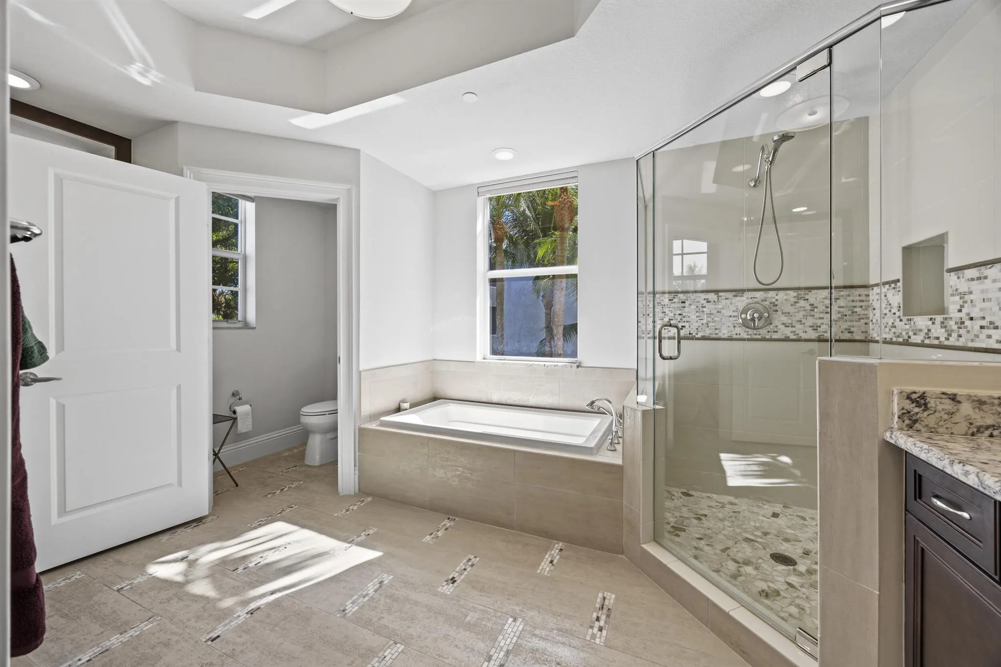 621 Bay Colony Drive S