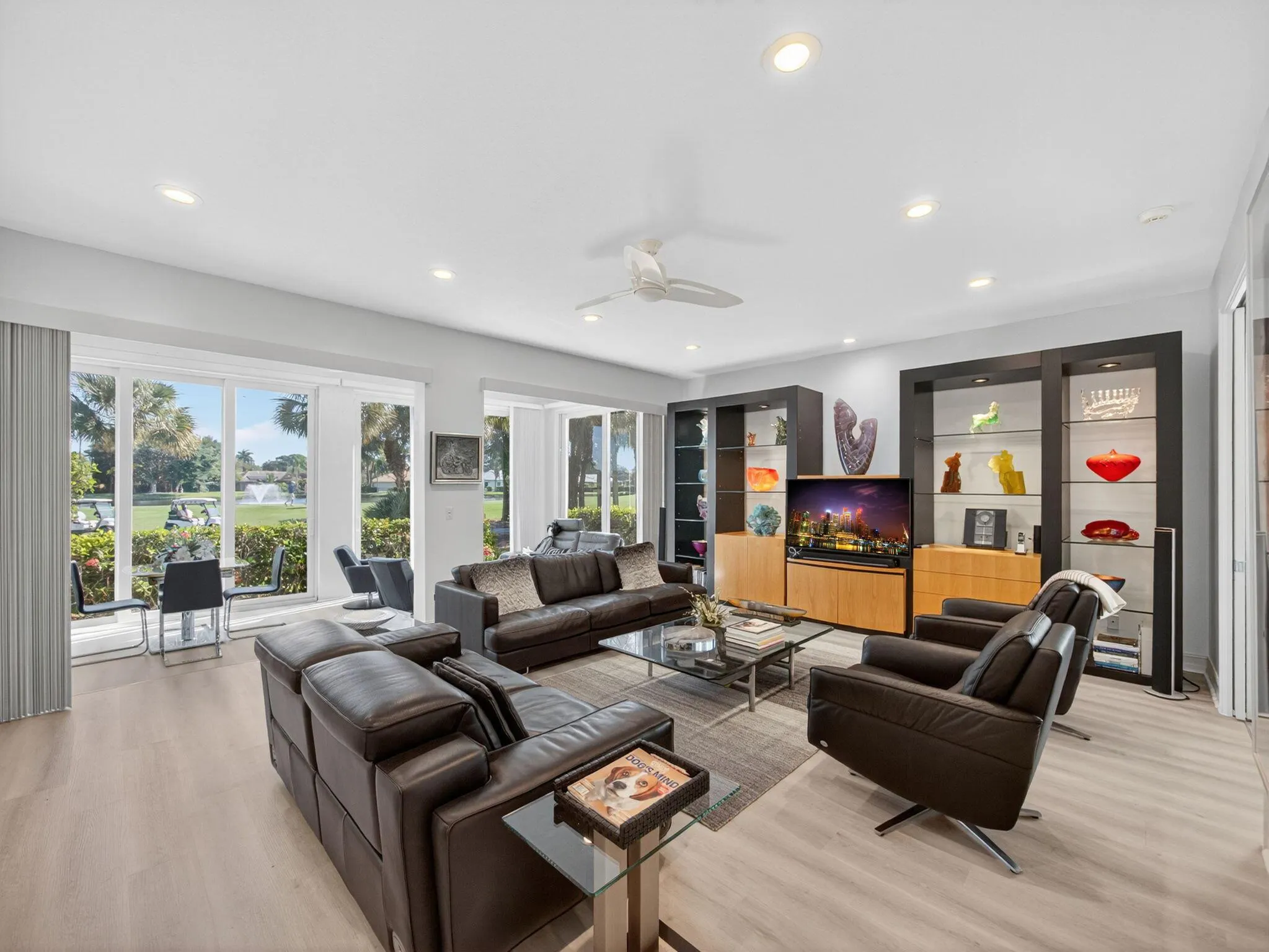 118 Palm Point Circle, #B