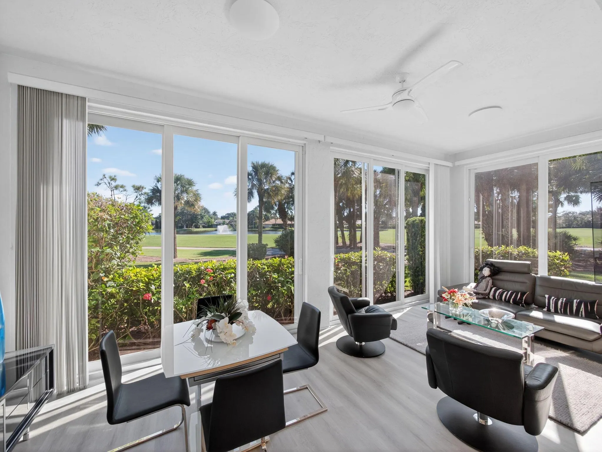 118 Palm Point Circle, #B