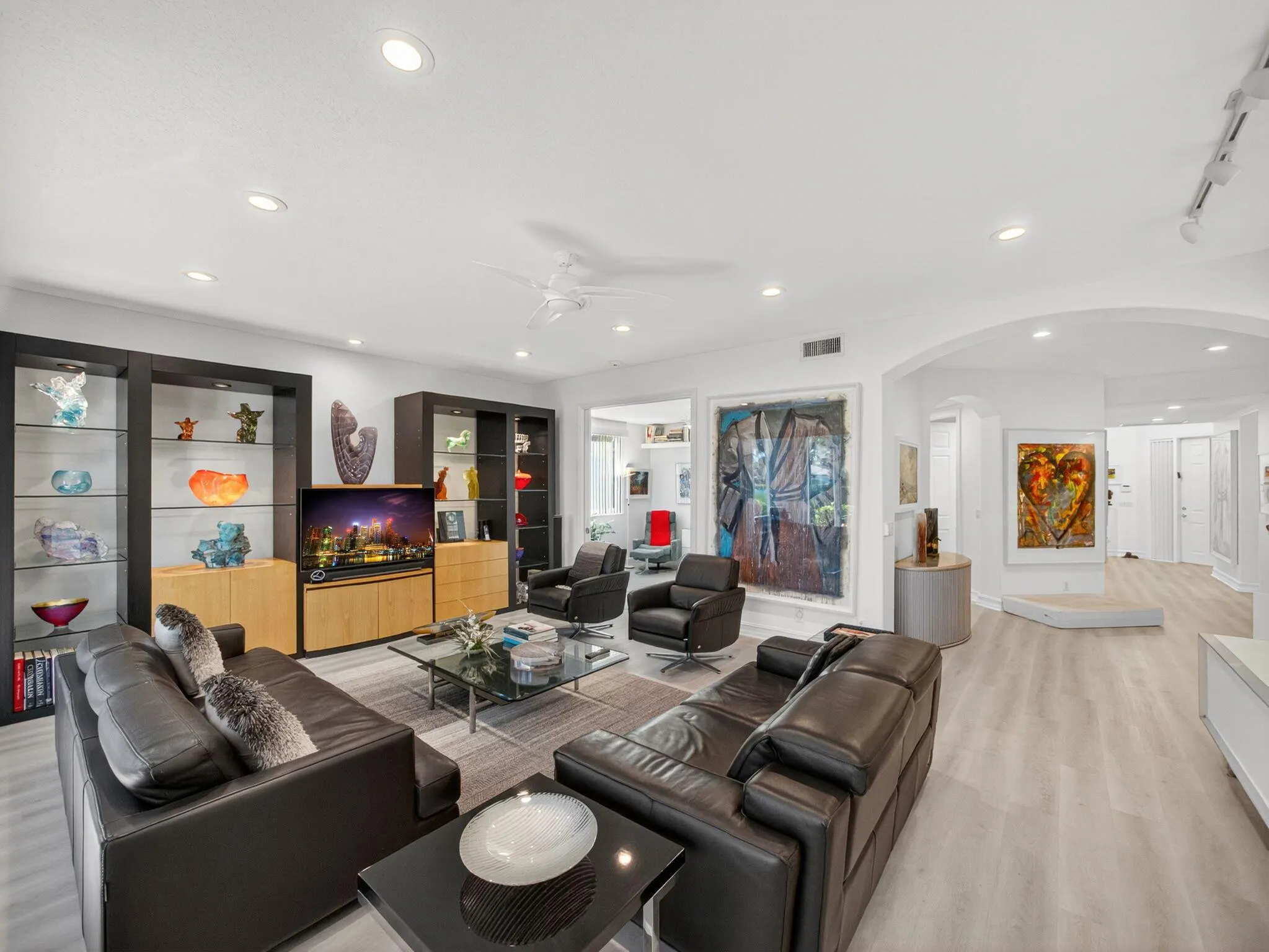 118 Palm Point Circle, #B