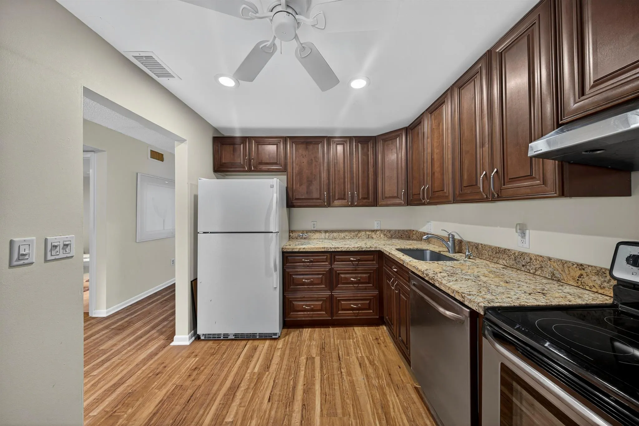 9187 Norte Lago, #5i