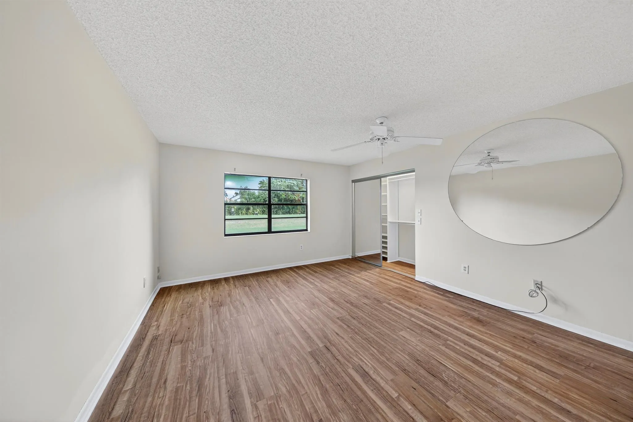 9187 Norte Lago, #5i