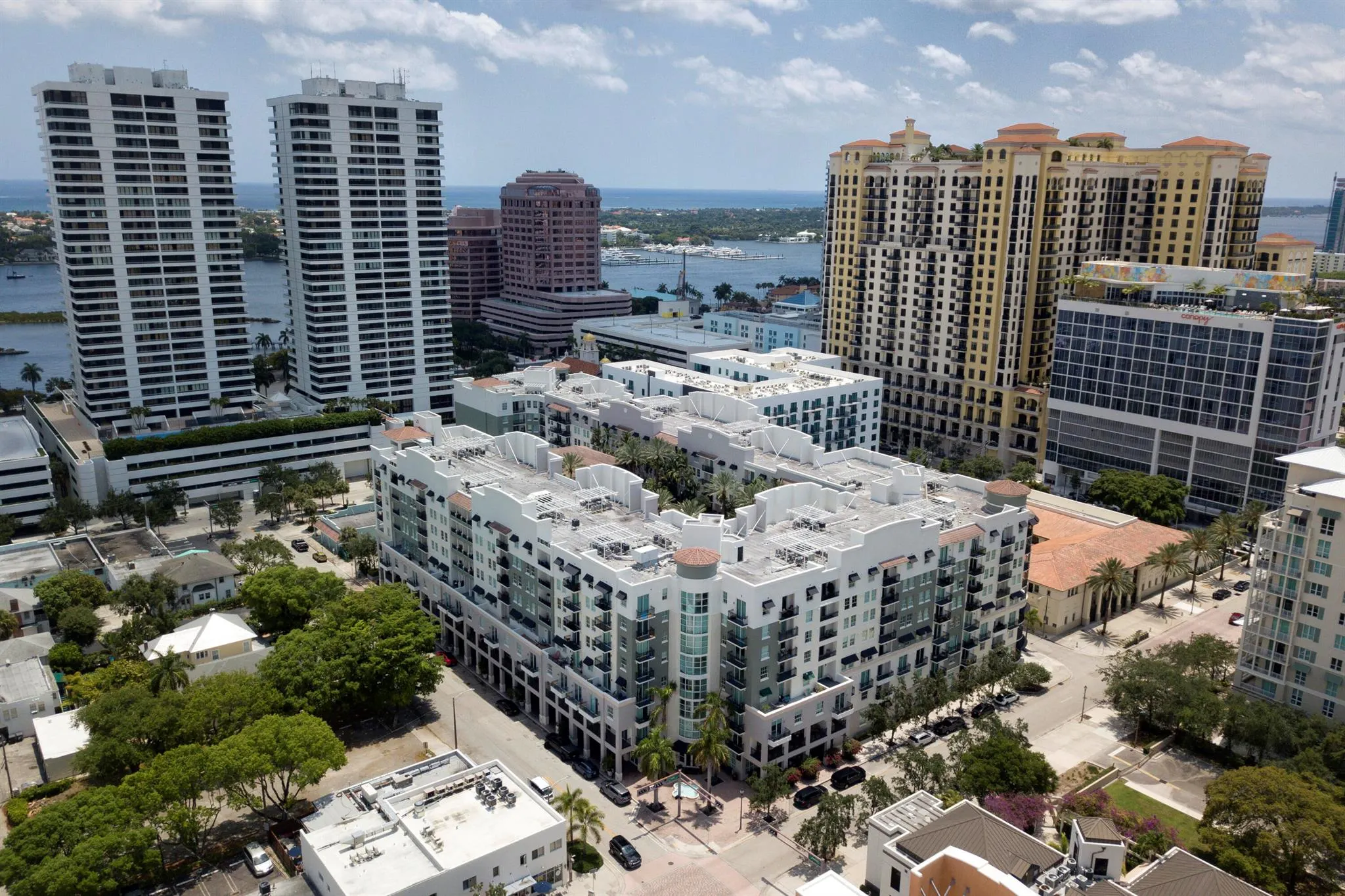 600 S Dixie Highway, #123