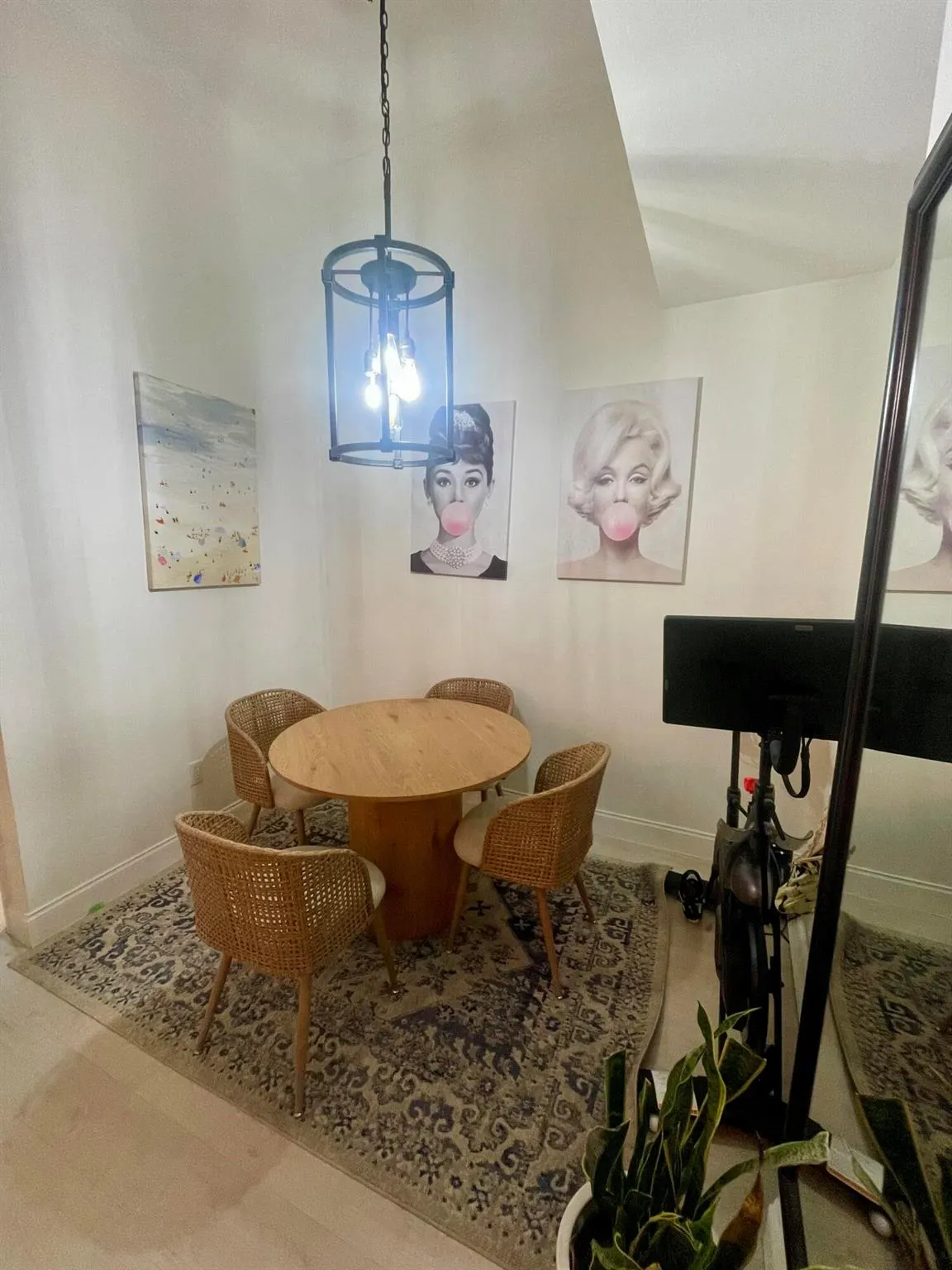 600 S Dixie Highway, #123