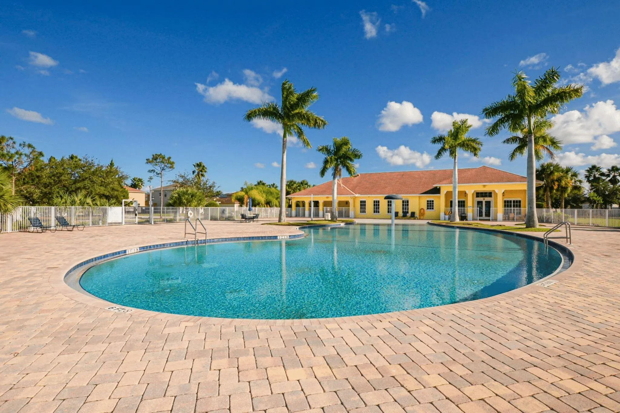 9756 Palm Breezes Drive