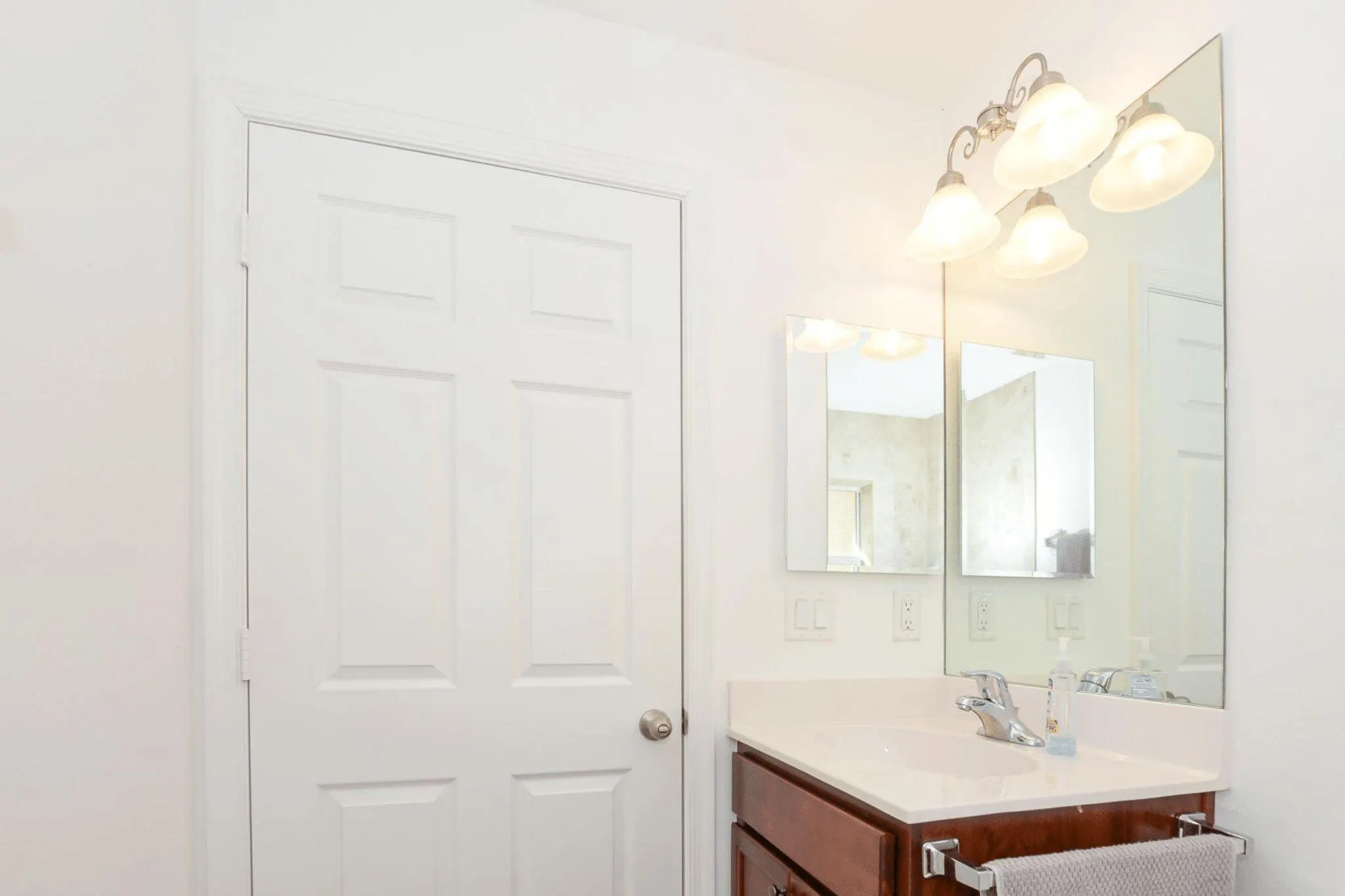 9756 Palm Breezes Drive