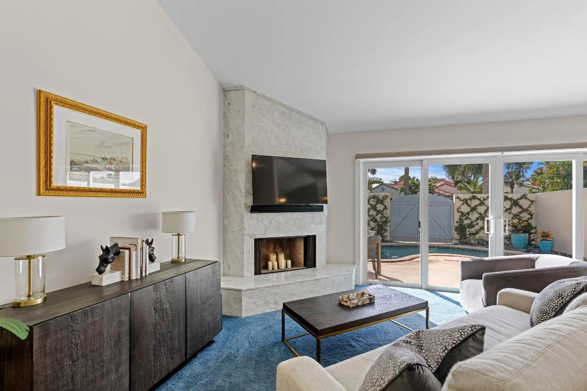 2211 Las Casitas Drive