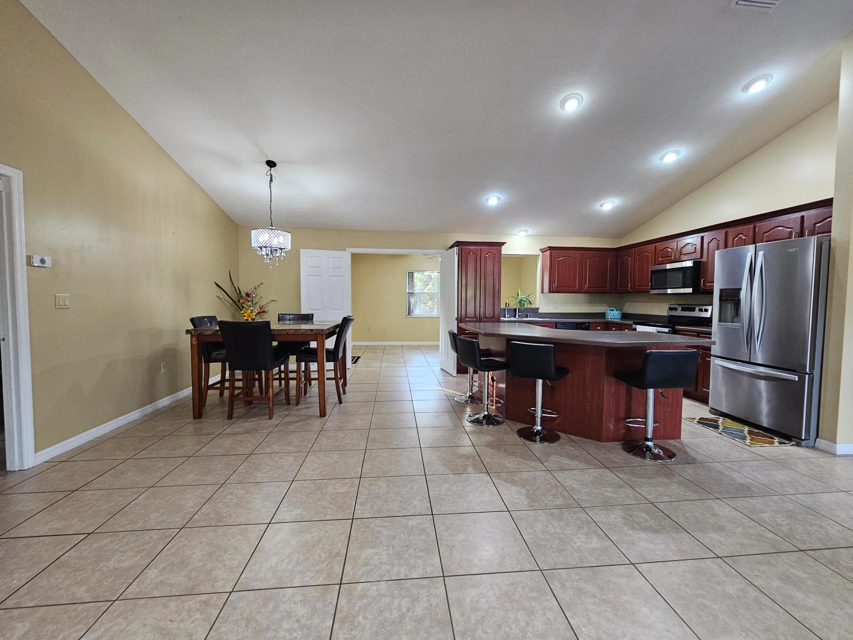 1514 Summer Road