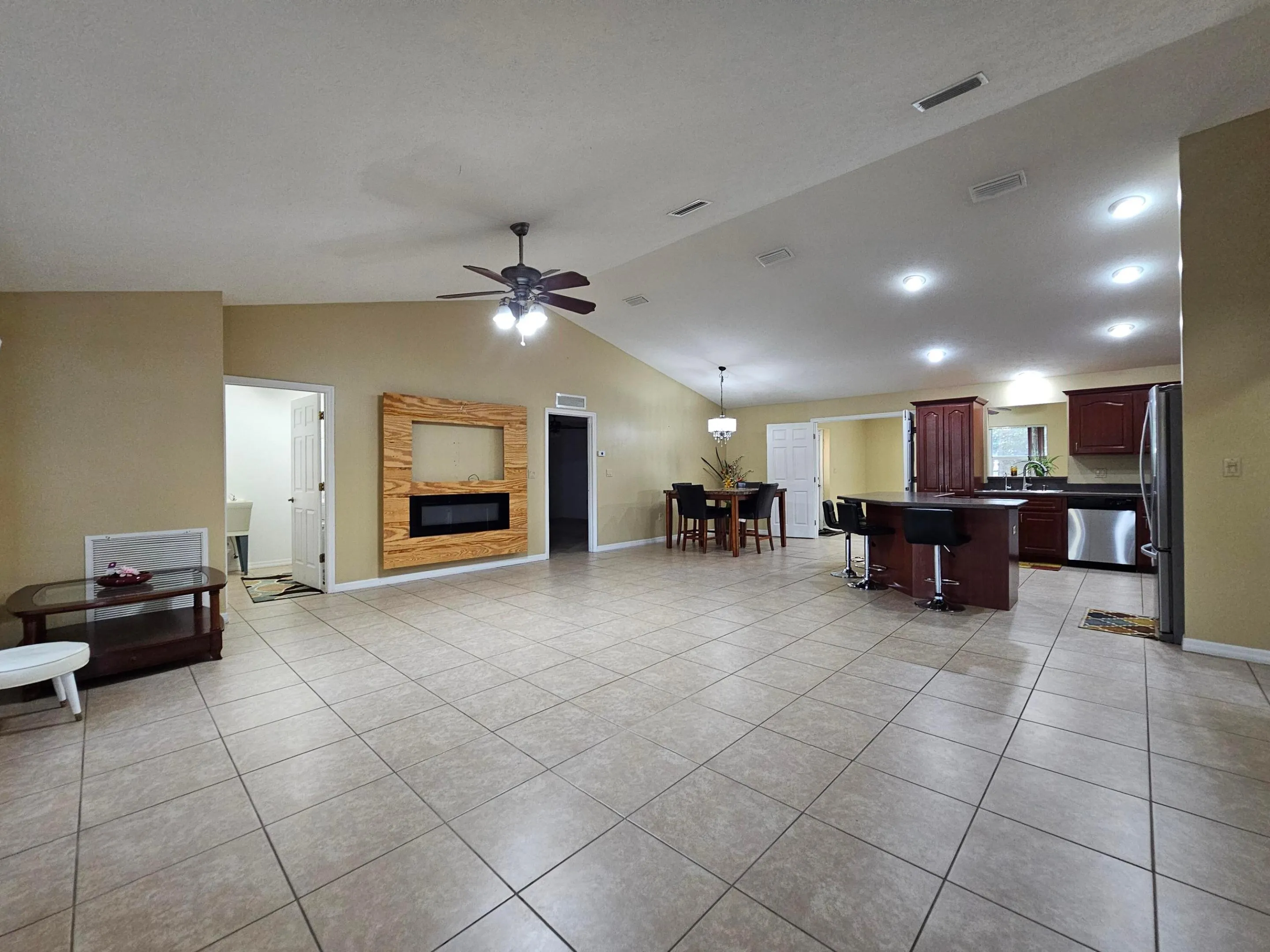 1514 Summer Road