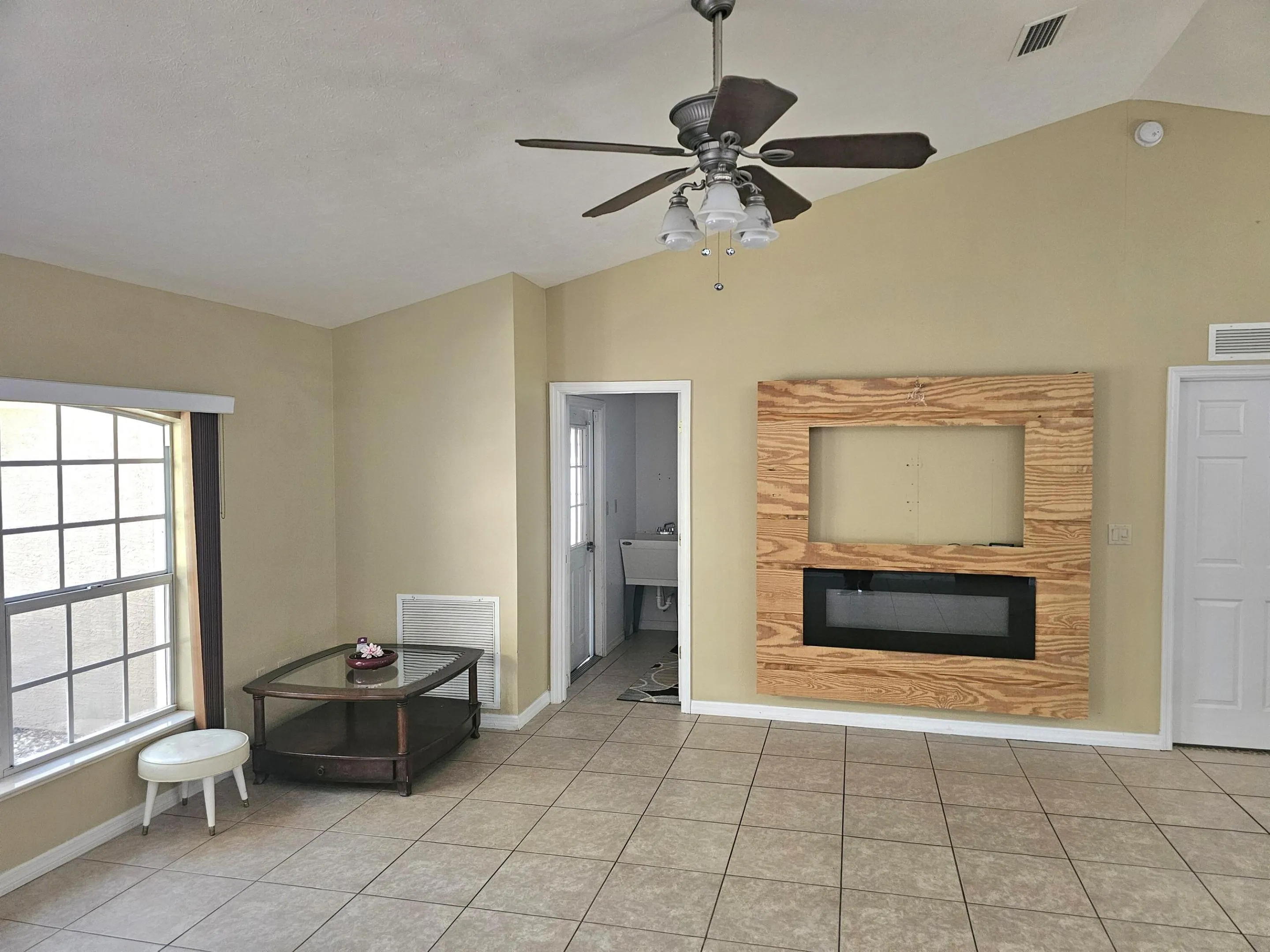 1514 Summer Road