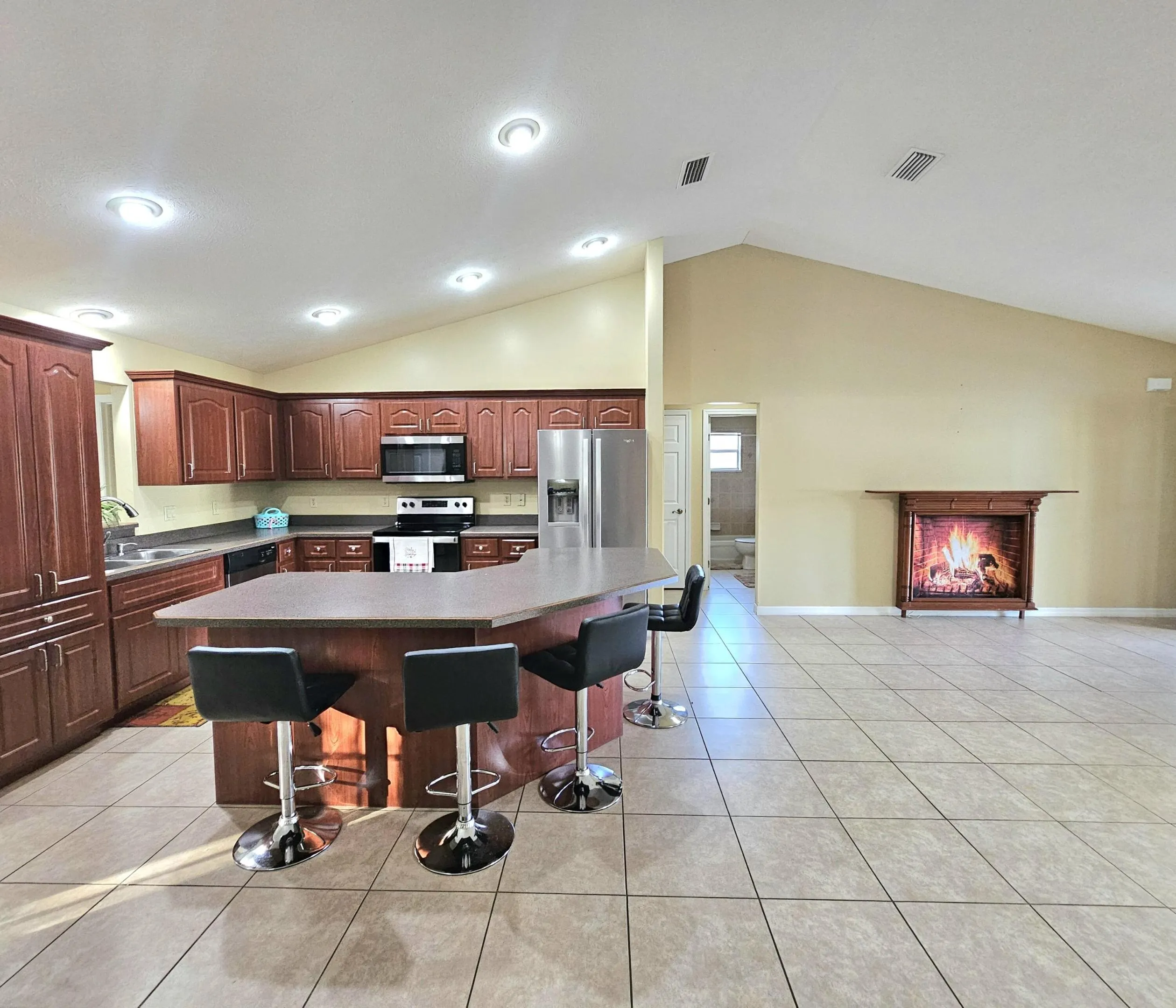 1514 Summer Road