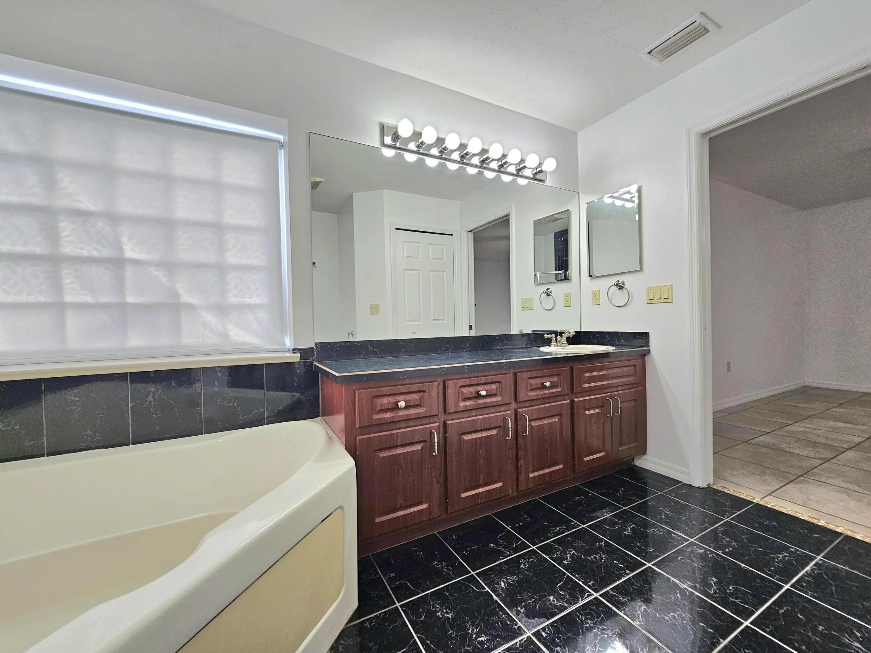 1514 Summer Road
