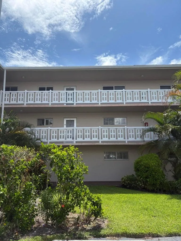 2770 S Garden Drive #304
