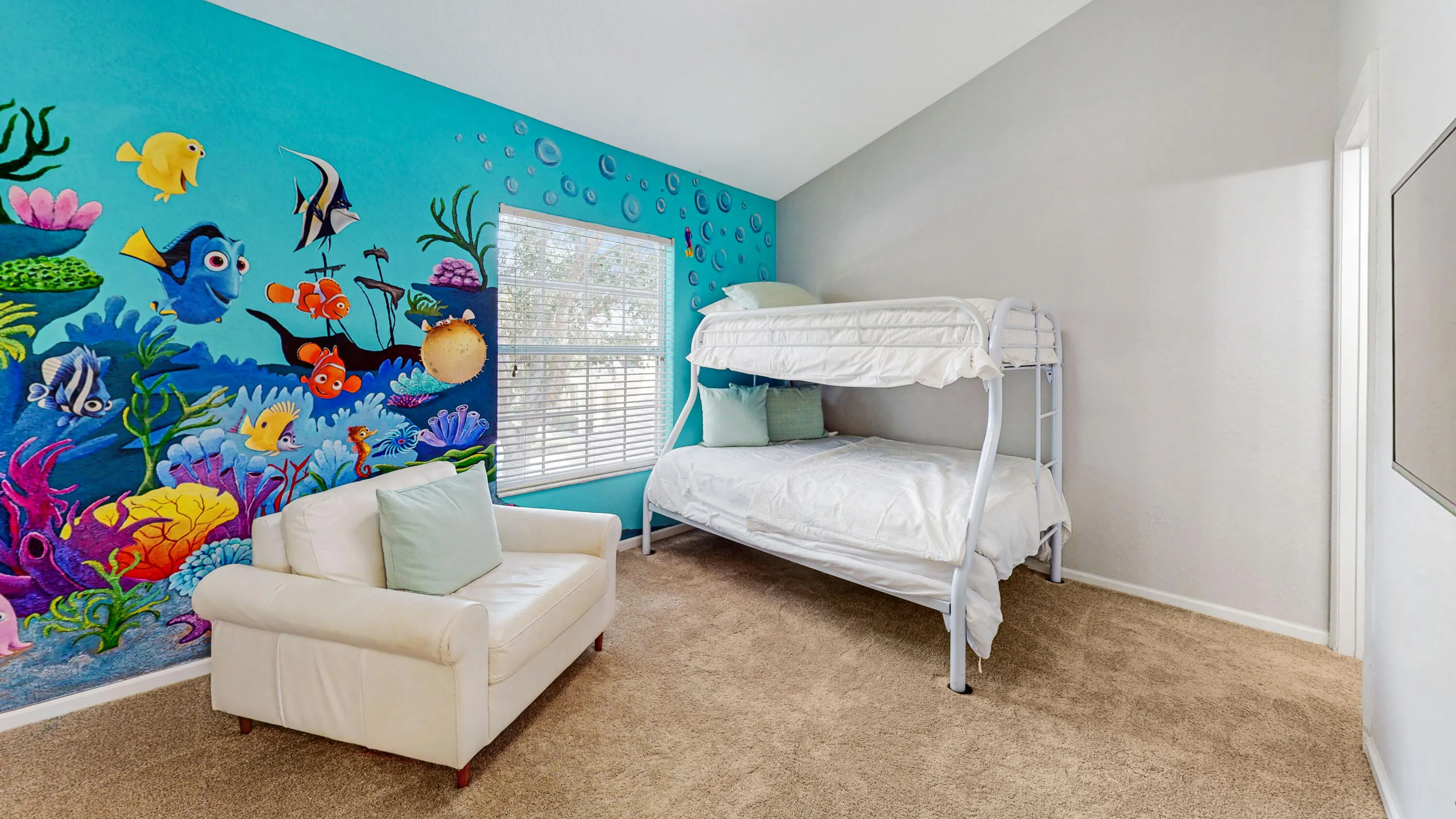 7650 Sir Kaufmann Court