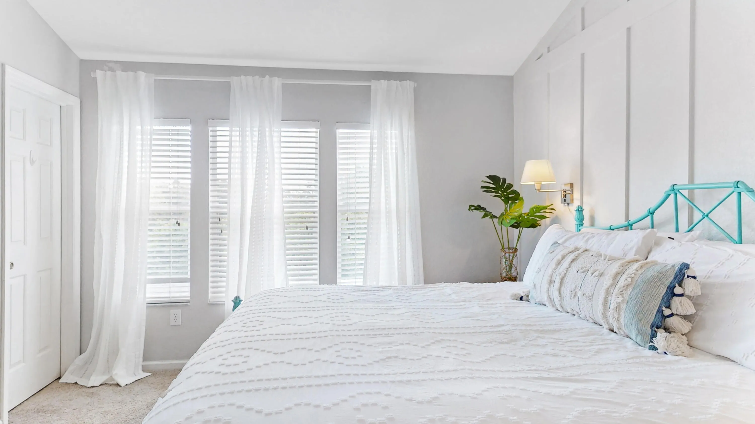 7650 Sir Kaufmann Court