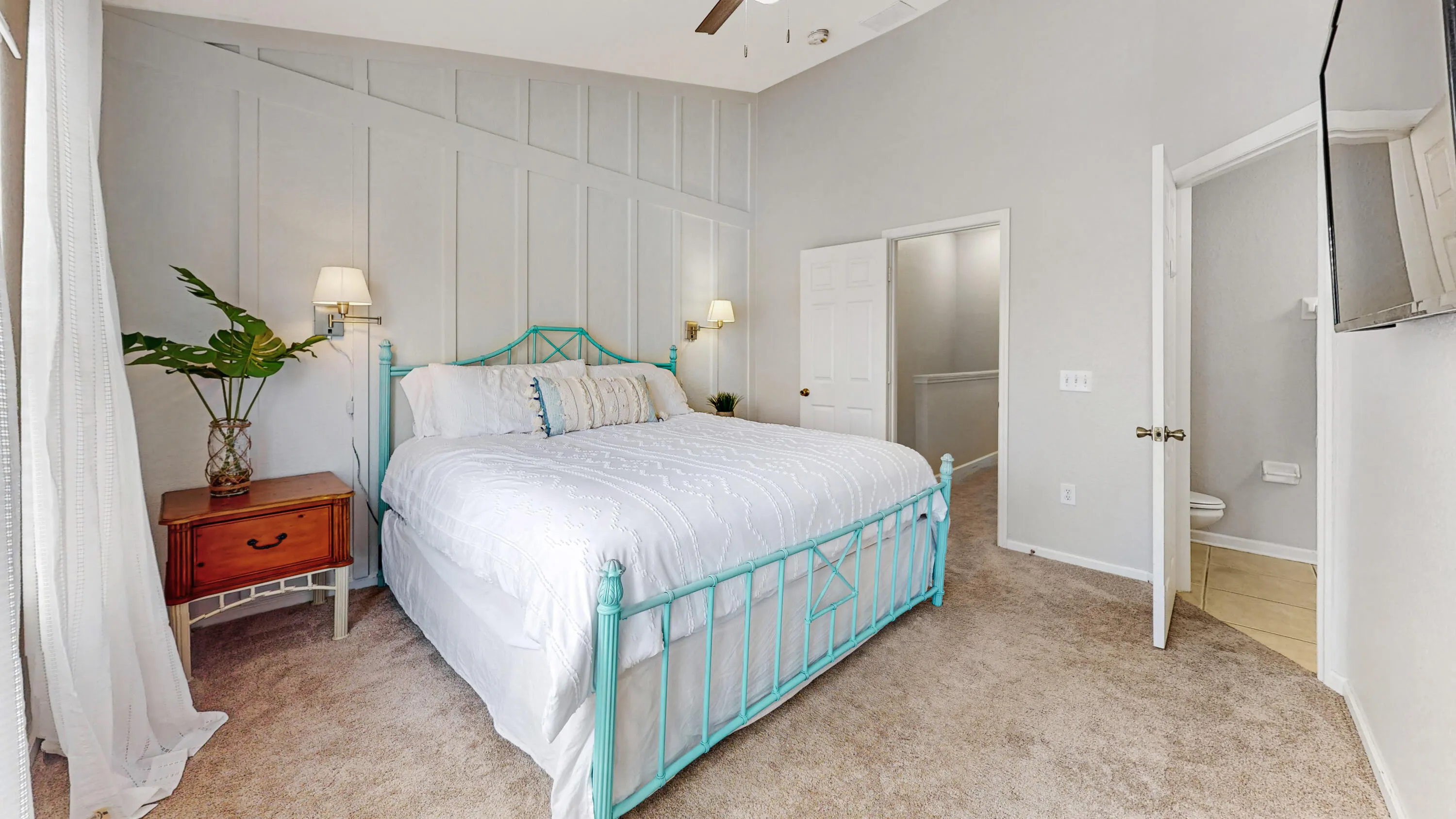 7650 Sir Kaufmann Court