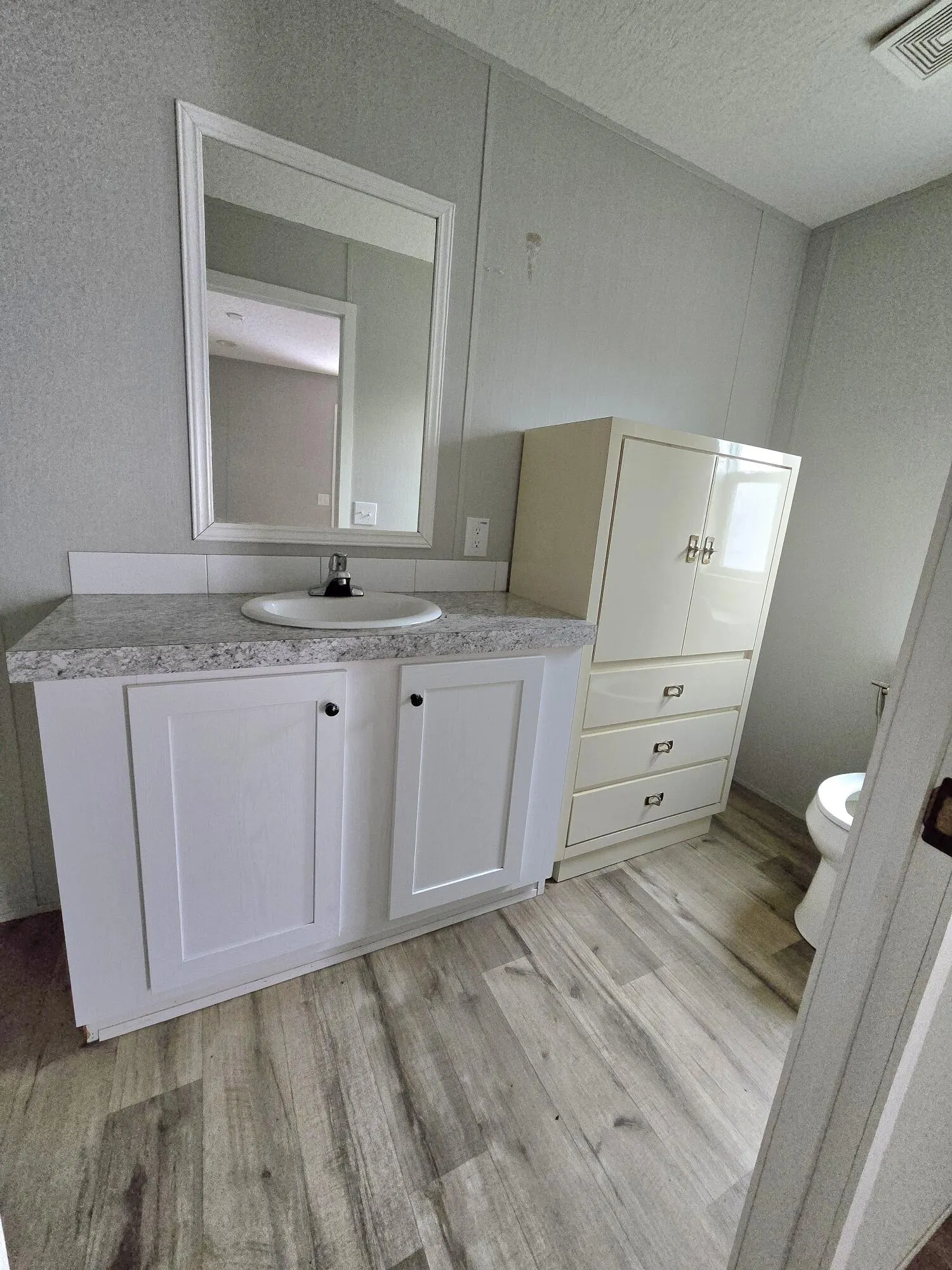 4649 NW 30th Street