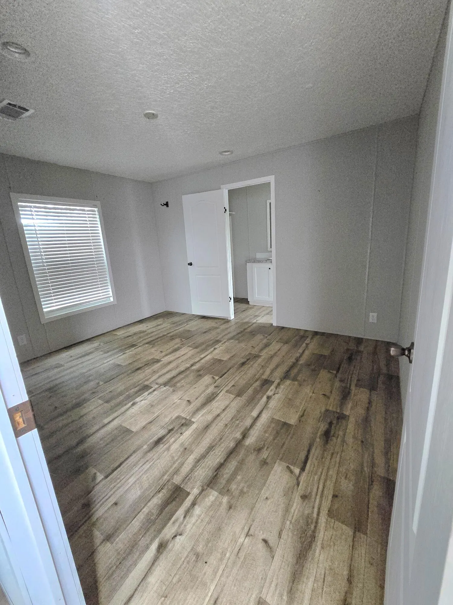 4649 NW 30th Street