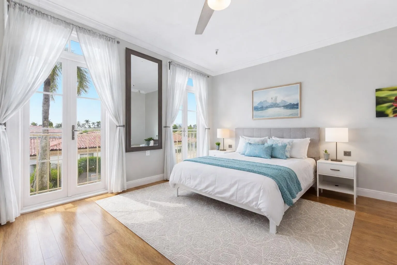 235 Sunrise Avenue #3013