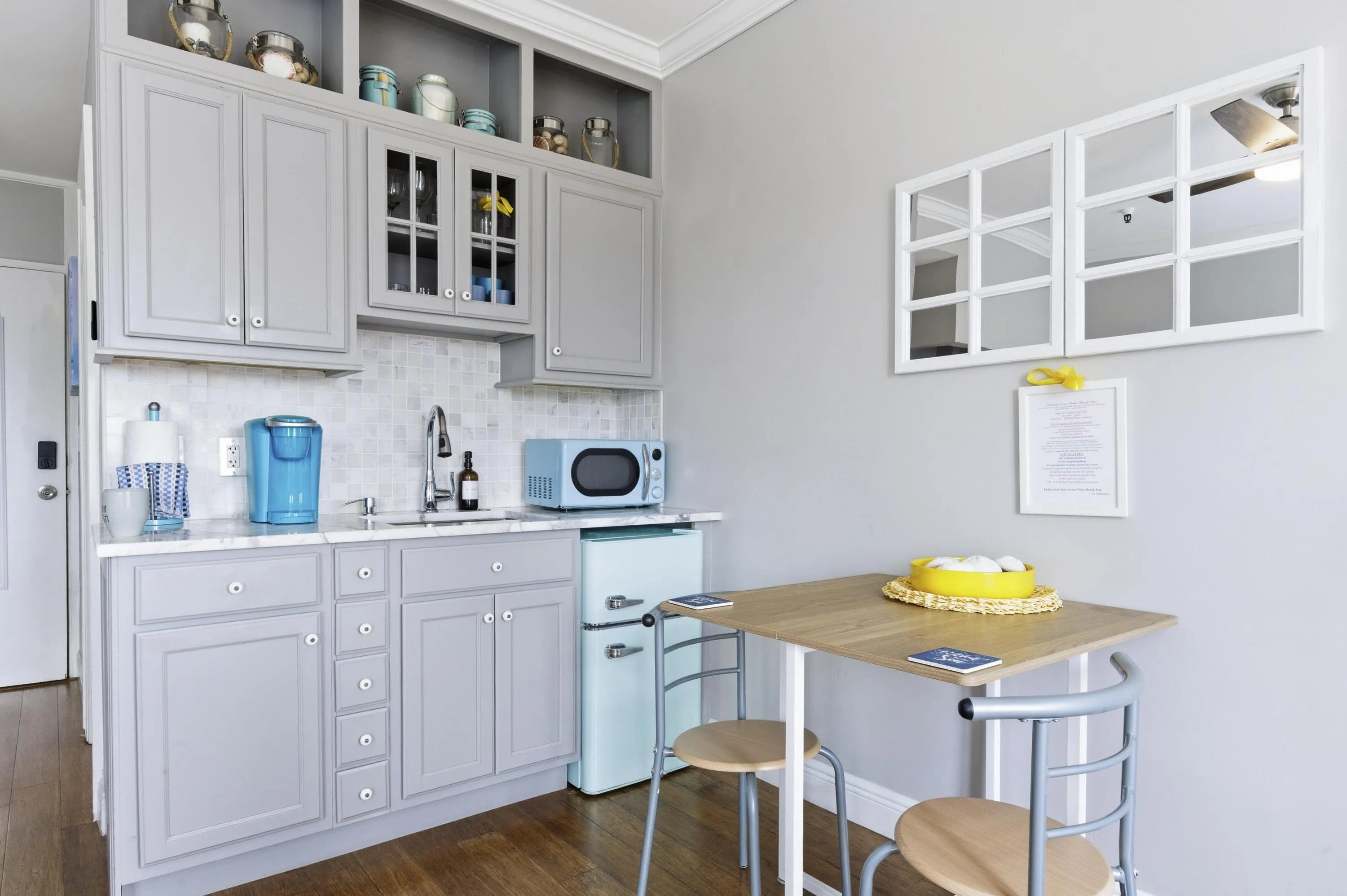 235 Sunrise Avenue #3013