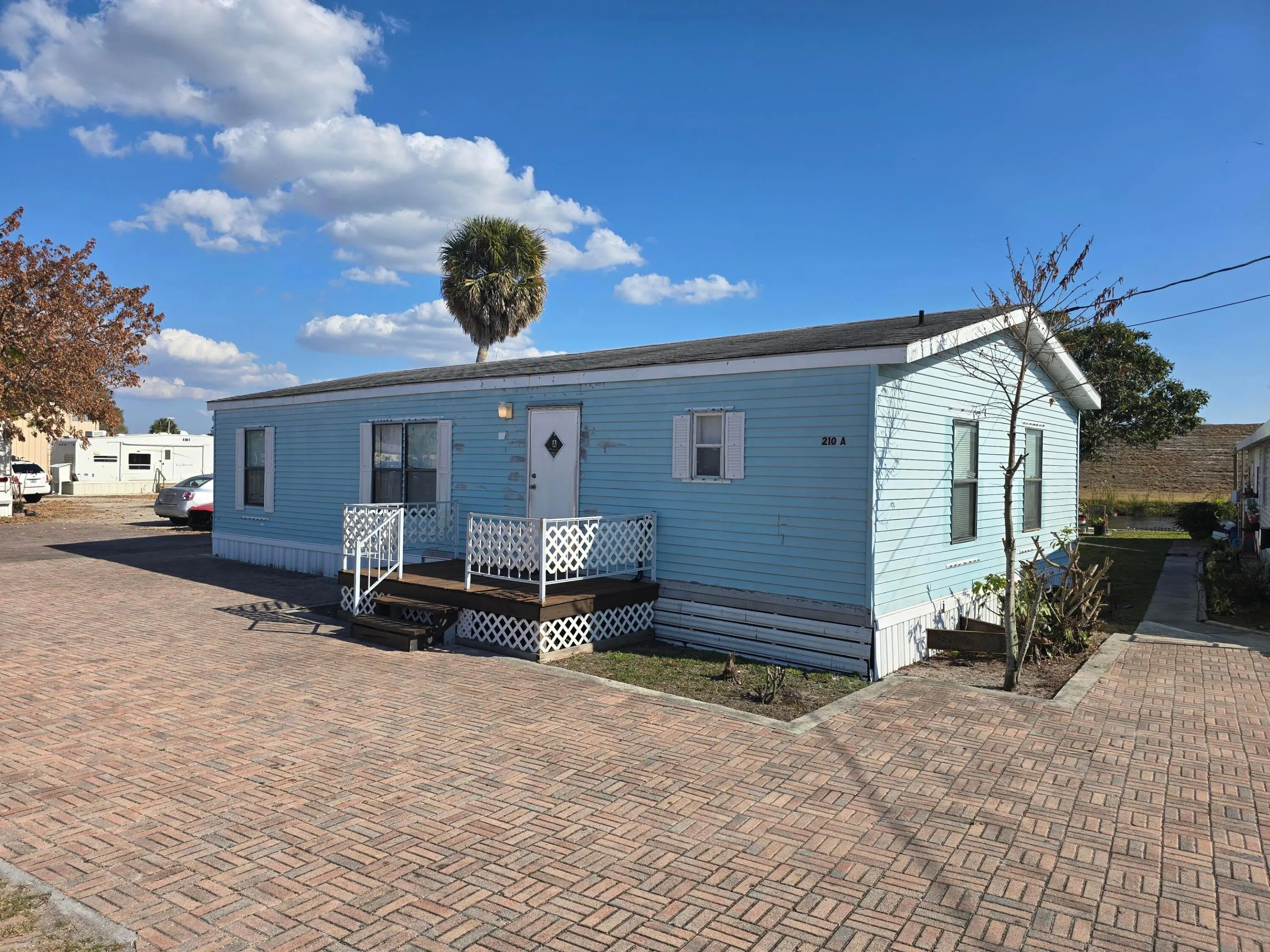 210 Us Highway 441 SE