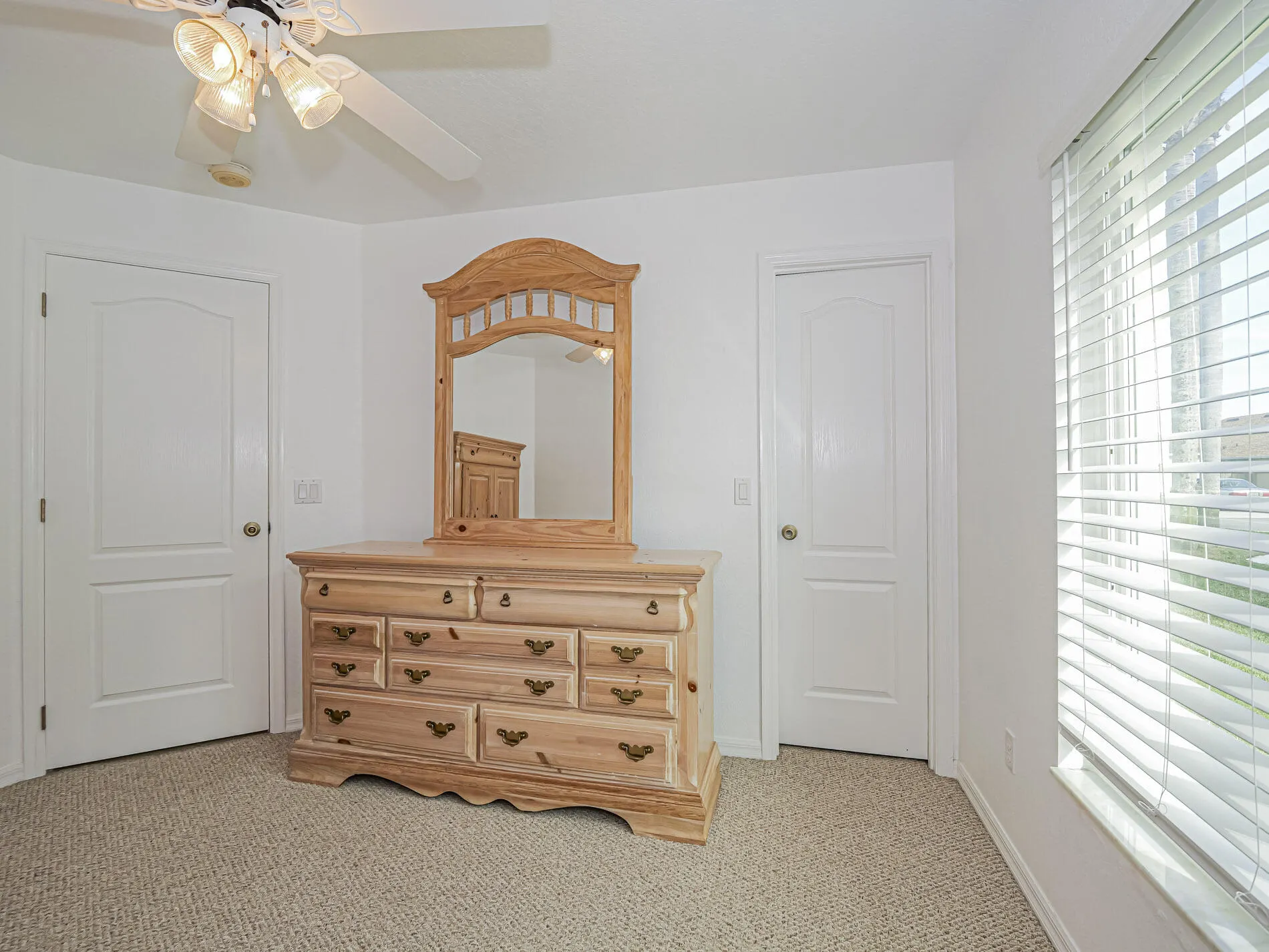 3816 Sunbeam Court