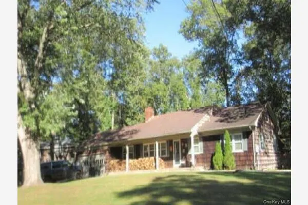 5 Hilltop Court