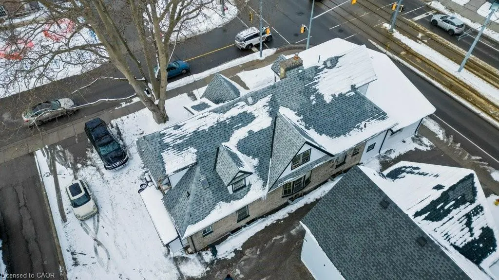 5 Agnes Street