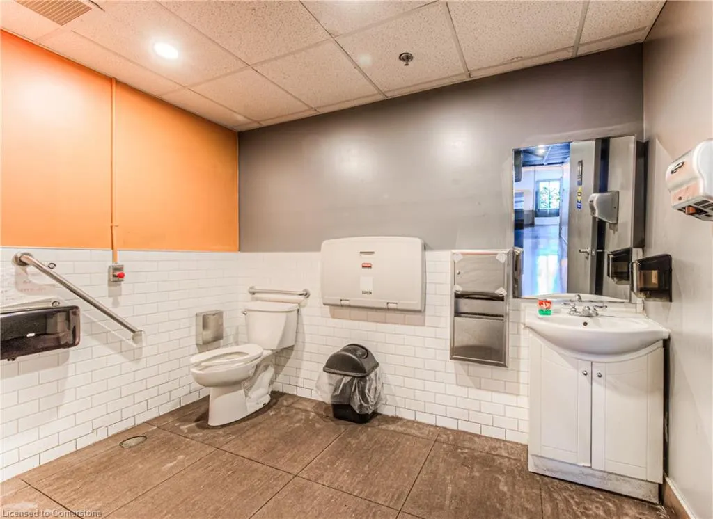 255 King Street N, #2A