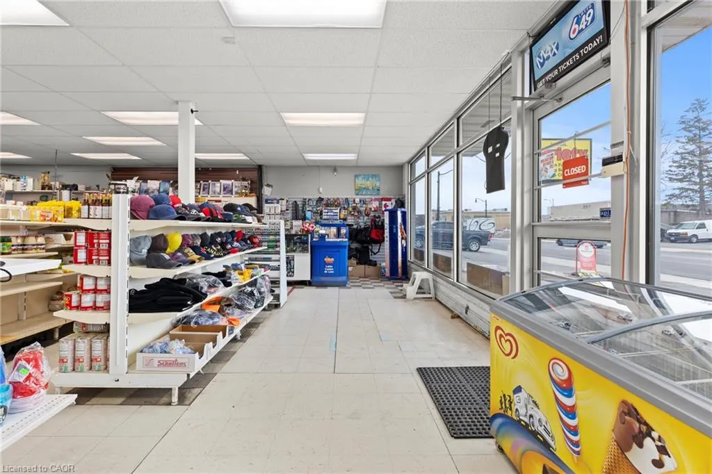 1530 Niagara Stone Road