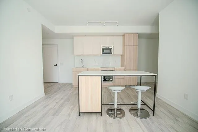 215 Lakeshore Road W, #345