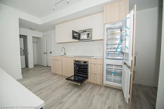 215 Lakeshore Road W, #345