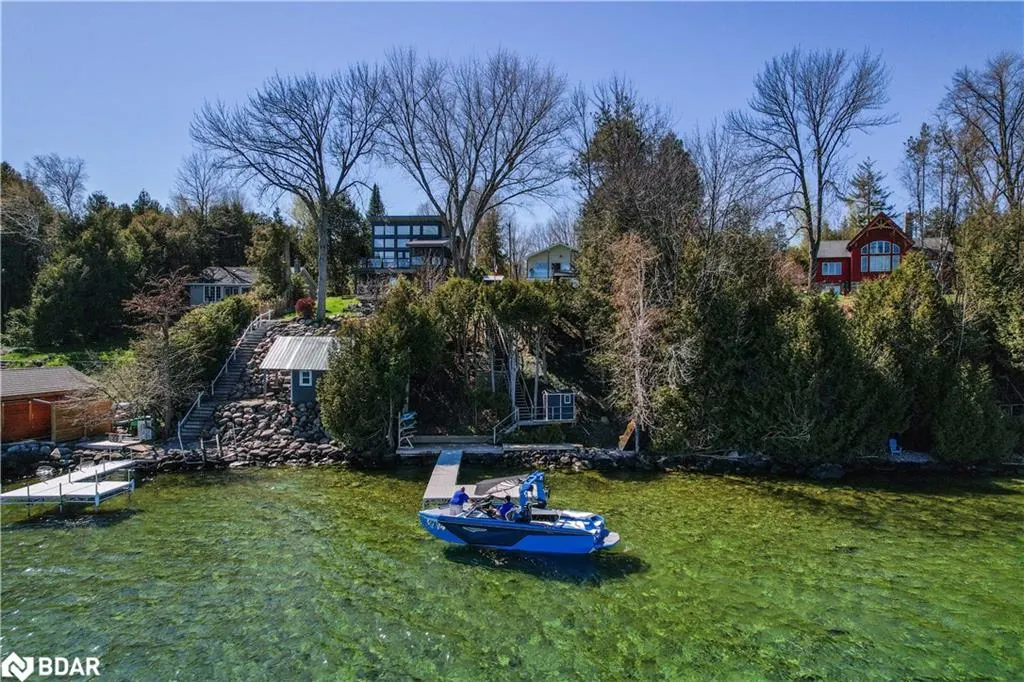 2371 Lakeshore Road E