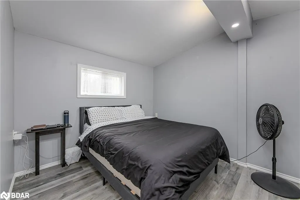 7 60th Street S