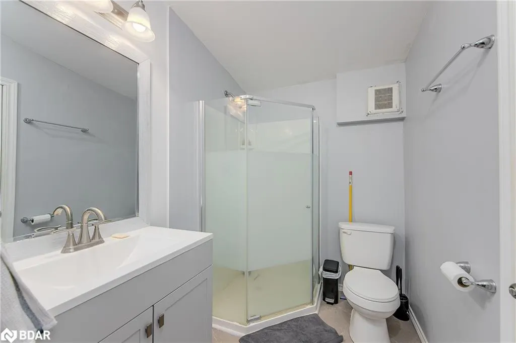 7 60th Street S