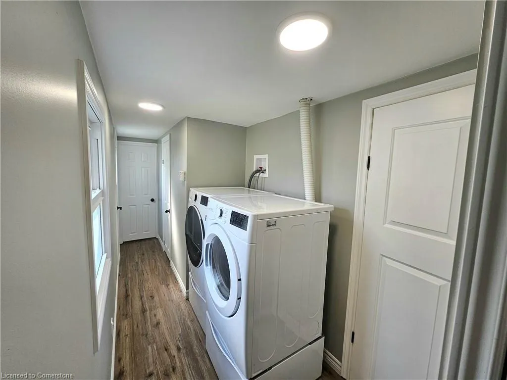 84 Wellington Street S, #2