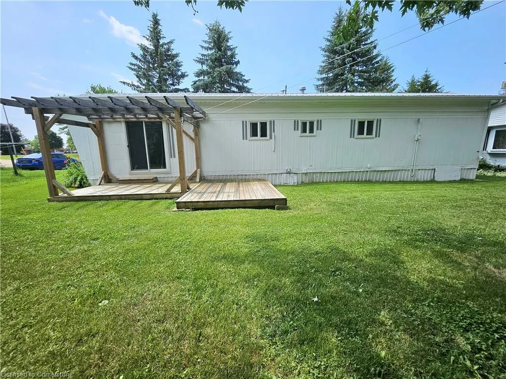 84 Wellington Street S, #2